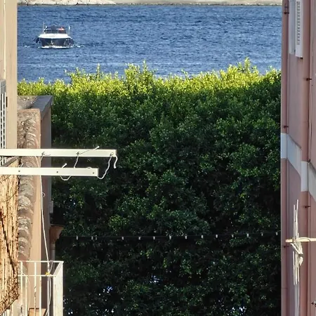 La Casa Sulla Scaletta شقة