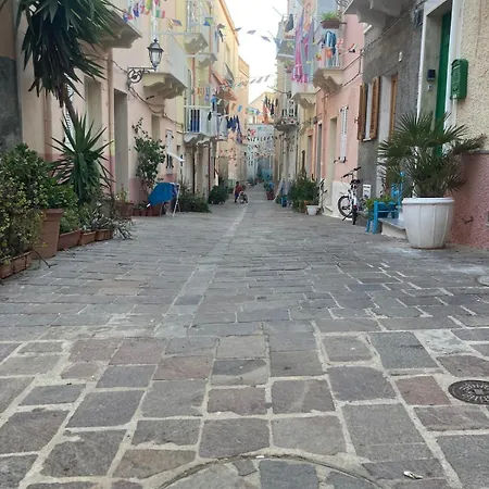 La Casa Sulla Scaletta Apartment Carloforte (Isola di San Pietro)